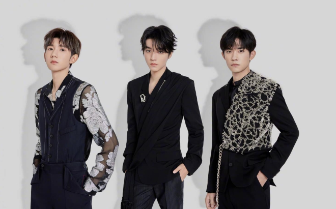 TFBOYS gây thương nhớ bằng loạt hình ảnh mới trước concert 7 năm debut: Kẻ phóng khoáng, người thời thượng Ảnh 2