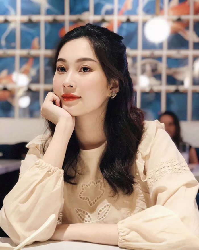 Đặng Thu Thảo mặt tròn xoe, Bảo Thy tự nhận có khuôn mặt 'đựng được 8 chén chè' sau khi kết hôn Ảnh 13