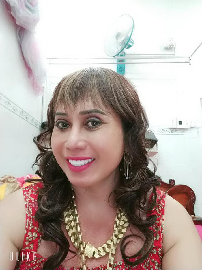 Hậu phẫu thuật thẩm mỹ, 'cô Minh Hiếu' lần đầu livestream với ngoại hình khác lạ Ảnh 4