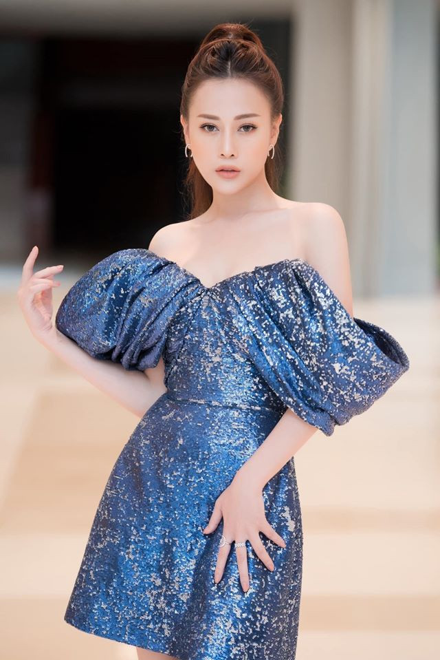 Phương Oanh tự so sánh hình ảnh nhan sắc thay đổi sau 7 năm nhờ phẫu thuật thẩm mỹ Ảnh 8