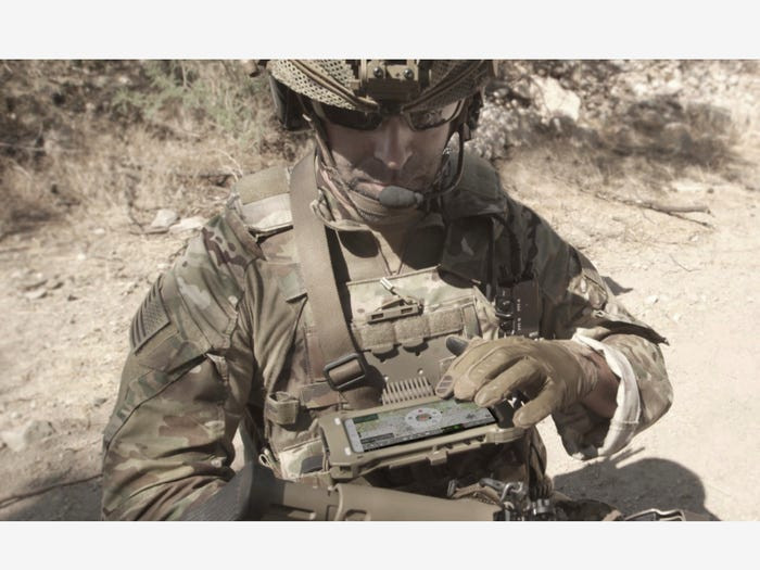 Một nút bấm chuyên dụng bên cạnh máy giúp mở nhanh ứng dụng nhiệm vụ. Ảnh: Samsung