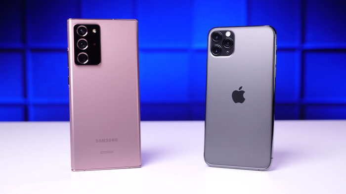 Galaxy Note20 Ultra và iPhone 11 Pro Max. (Ảnh: PhoneBuff)