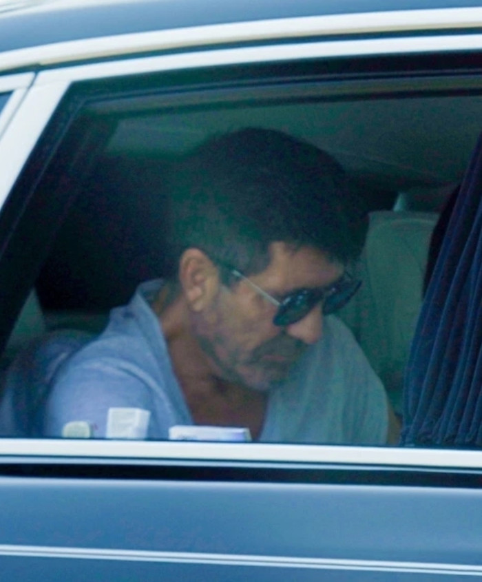 Simon vẫn muốn trở lại làm việc sớm bất chấp chấn thương.