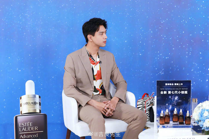 Lý Hiện trêu fan vì tự lực gánh sinh trong thời gian mình 'vắng nhà' trước thềm Thất Tịch Ảnh 10