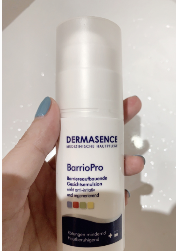  Được biết dòng sản phẩm này có khả năng điều trị da mẩn đỏ, tái tạo hàng rào bảo vệ da tự nhiên