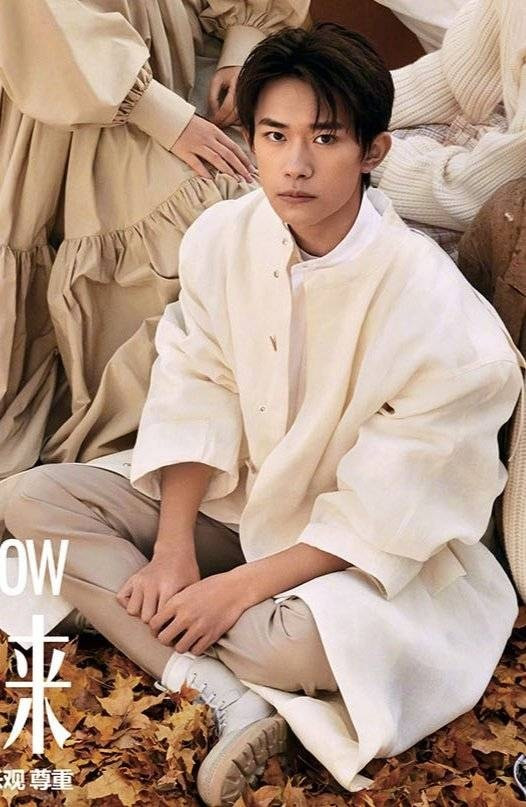 Tài nguyên tạp chí của thành viên TFBoys: Vương Tuấn Khải có nhiều bìa nhất nhưng Dịch Dương Thiên Tỉ mới là người lên được VOGUE Ảnh 13