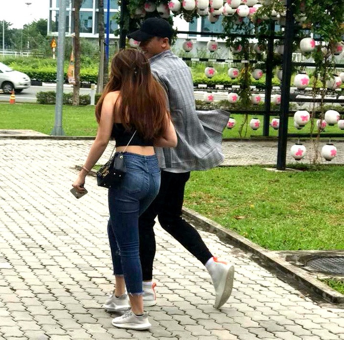 'Đọ' nhan sắc các 'bóng hồng' của thủ môn Bùi Tiến Dũng Ảnh 5