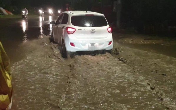 Nghi vấn người đàn ông say rượu lái xe ô tô tông gãy chân bé gái rồi bỏ chạy Ảnh 2