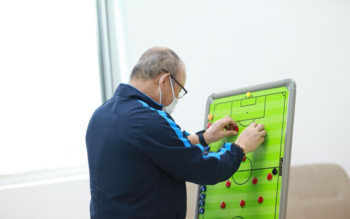 Bóng đá Việt Nam thách thức HLV Park Hang Seo! Ảnh 2