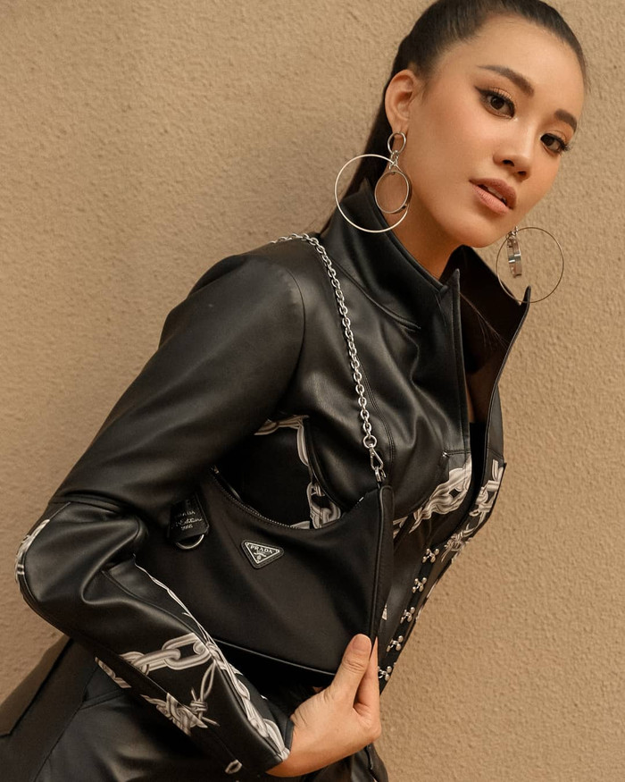 Khánh Vân - Kim Duyên 'bật chế độ ngầu', cuốn hút với streetstyle cá tính Ảnh 10