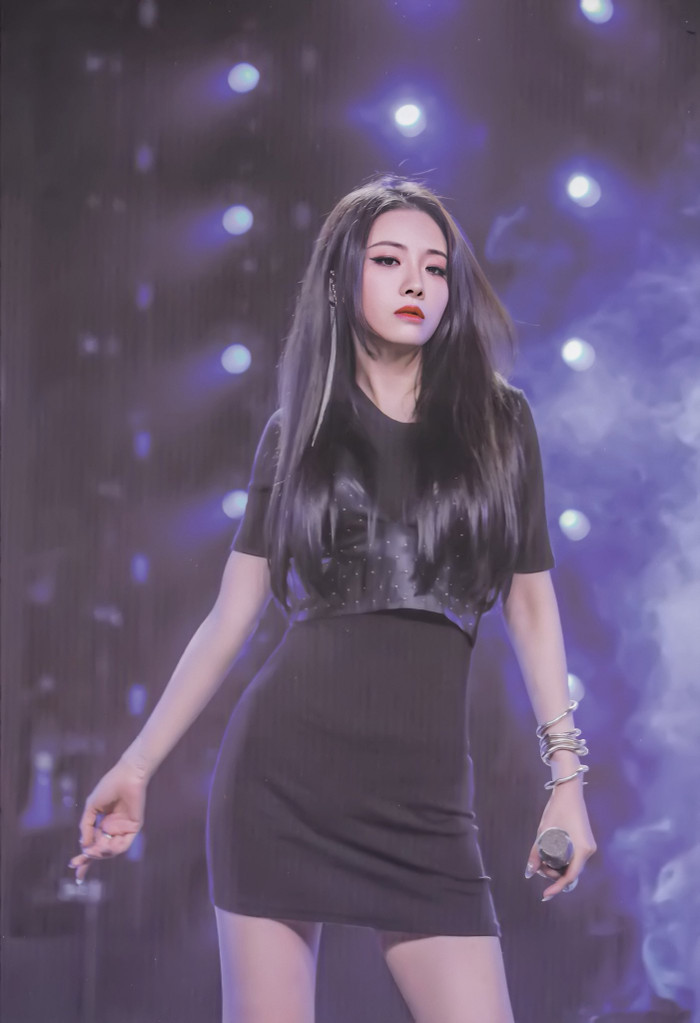 Dụ Ngôn (The9) bị tên 'sói đội lốt cừu' sàm sỡ vòng một ngay nơi công cộng Ảnh 18