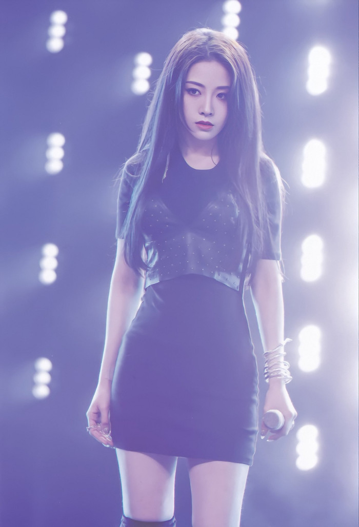 Dụ Ngôn (The9) bị tên 'sói đội lốt cừu' sàm sỡ vòng một ngay nơi công cộng Ảnh 19