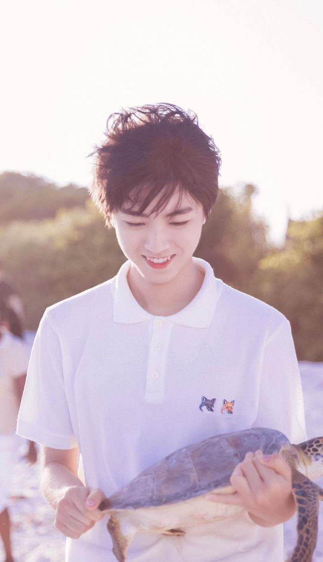 Thiên Chỉ Hạc lại bị chỉ trích vì tự mạo nhận đại diện của Vương Tuấn Khải là của Dịch Dương Thiên Tỉ Ảnh 11