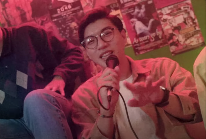 Lãng tử như thế này mà 'thả thính' thì các fangirl sẵn sàng xếp hàng dài. 