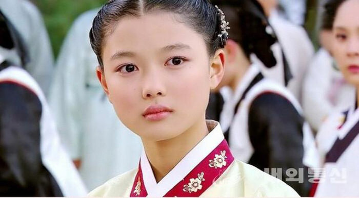 Kim Yoo Jung trong phim Mặt Trăng Ôm Mặt Trời
