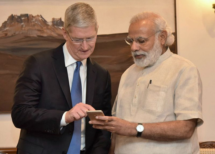 Tim Cook gặp Thủ tướng Ấn Độ Modi vào tháng 5/2016. Ảnh: Apple