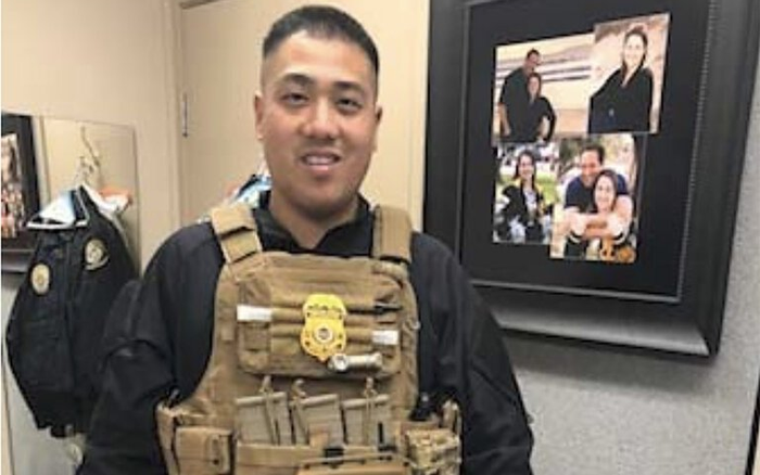 Giả mạo nhân viên Bộ An ninh Nội địa trong nhiều năm, người đàn ông gốc Việt ở Mỹ bị bắt Ảnh 2