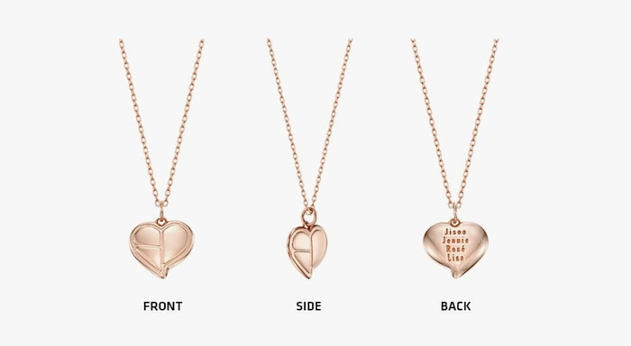 Fans hâm mộ phát sốt với bộ sưu tập phụ kiện siêu xinh xắn của BLACKPINK Ảnh 5