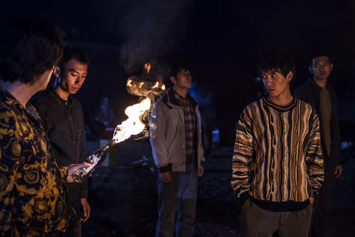 'Bí mật khi tới' - Thanh xuân ảm đạm, tình bạn tan vỡ vì sự mất tích bí ẩn của một cô gái Ảnh 12