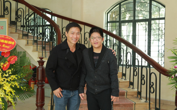 Diễn viên Quốc Tuấn khoe thành tích con trai luôn đứng top 3 của lớp khi theo học ở Học viện Âm nhạc Quốc gia Ảnh 2