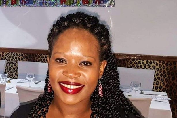 Xông vào nhà người phụ nữ tị nạn, cảnh sát phát hiện bé trai đói lả người bên thi thể mẹ Ảnh 6