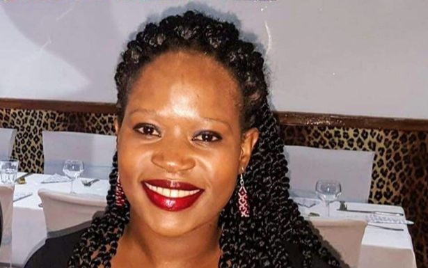 Xông vào nhà người phụ nữ tị nạn, cảnh sát phát hiện bé trai đói lả người bên thi thể mẹ Ảnh 2