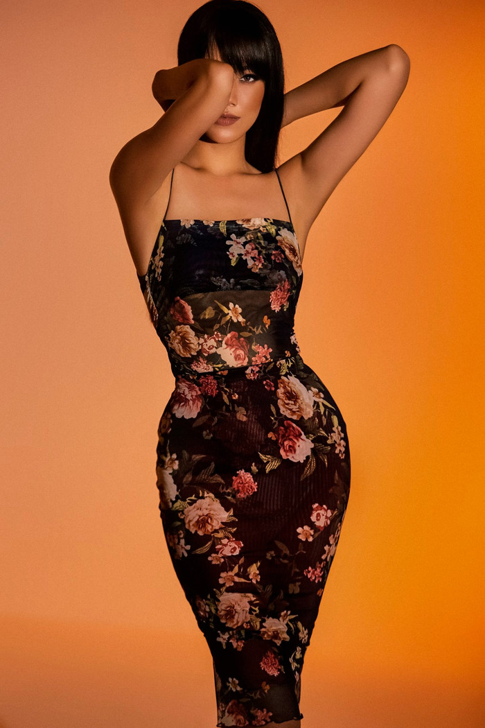 Bị Võ Hoàng Yến chê 'thiếu lực', Khánh Vân học ngay thần thái rực lửa của H'Hen Niê - Hoàng Thùy Ảnh 15