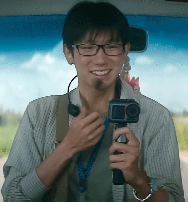 Vương Nguyên dù đen đúa, 'hai lúa' nhưng vẫn tỏa sáng vì nụ cười tươi rói Ảnh 13