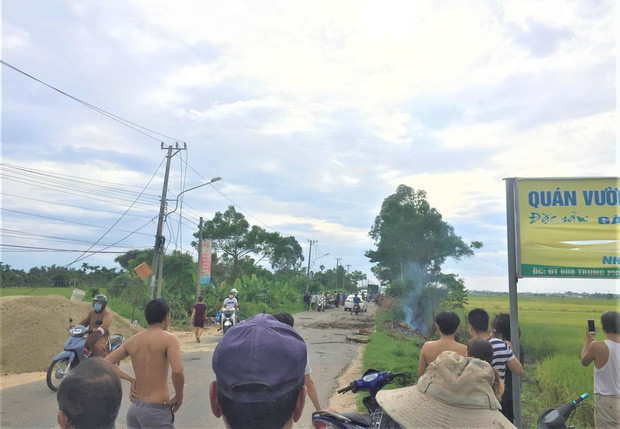 Người phụ nữ bất ngờ tử vong sau tiếng nổ lớn phát ra từ đống rác đang cháy. Ảnh: Báo Dân Sinh