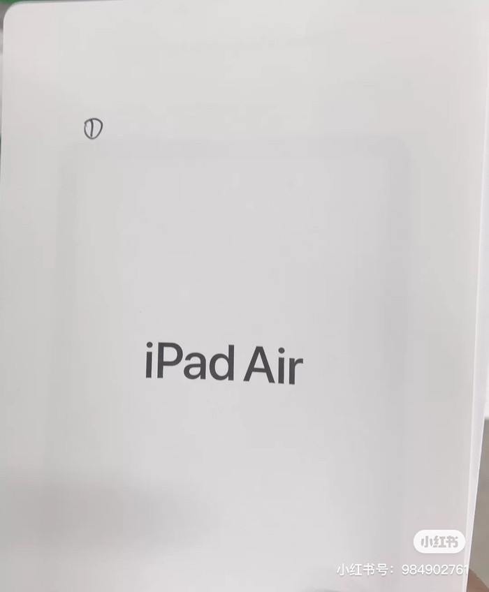 Những hình ảnh rò rỉ mới đây cho thấy, chiếc iPad mới của Apple sẽ có tên gọi là iPad Air. (Ảnh: Sina)