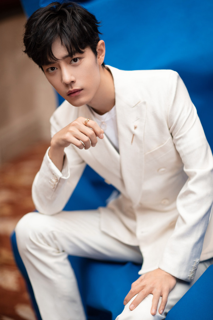 Fan phẫn nộ khi Tiêu Chiến vắng mặt trong BXH Những ngôi sao nổi tiếng nhất Trung Quốc năm 2020 Ảnh 13