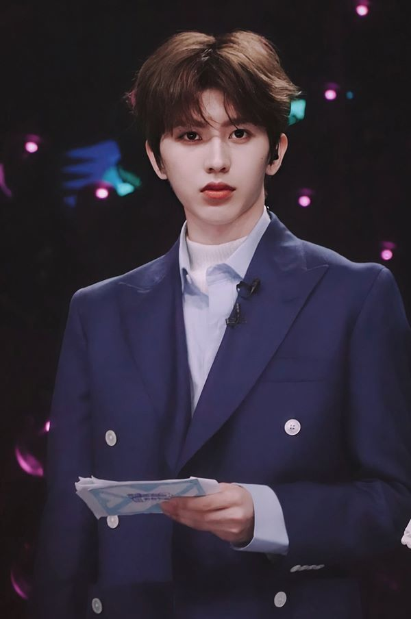 Fan phẫn nộ khi Tiêu Chiến vắng mặt trong BXH Những ngôi sao nổi tiếng nhất Trung Quốc năm 2020 Ảnh 7