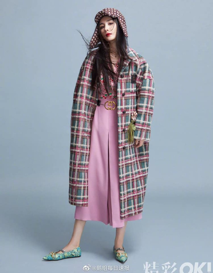 Dương Mịch trên tạp chí OK!: Ngày càng xinh đẹp, nhưng sao lại giống Triệu Lệ Dĩnh thế này? Ảnh 7