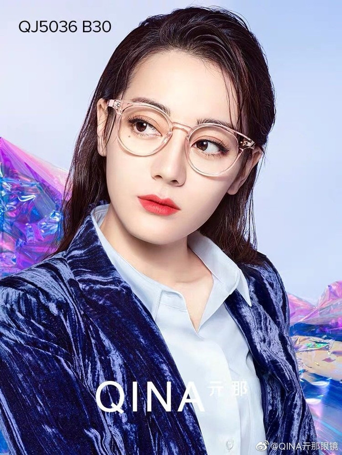 Địch Lệ Nhiệt Ba trở thành đại diện phát ngôn mắt kính: Thiên biến vạn hóa như chú tắc kè hoa Ảnh 14