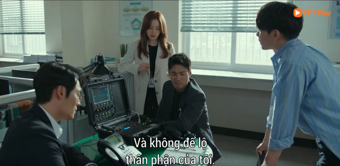 Tập 19 'Hoa của quỷ': Gã buôn người đã cho Lee Joon Ki xem gì mà có thể khiến anh bàng hoàng đến vậy? Ảnh 12