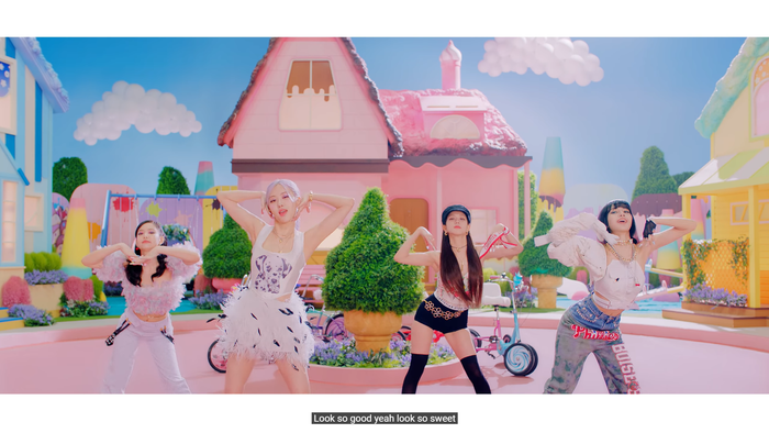 Tên bài hát suýt trùng nhau, giờ đến cả vũ đạo cũng 'y bài', fan của Black-Velvet không biết nên mừng hay vui? Ảnh 4