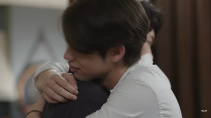 'Still 2gether' tập 3: Phukong - Mil cuối cùng đã thành 1 đôi nhưng Tine lại cô đơn phát khóc vì thiếu Sarawat Ảnh 18