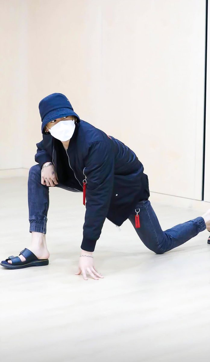 Comeback chưa-kịp-thở, BTS đã lao ngay vào phòng tập chuẩn bị cho VMA 2020 Ảnh 9