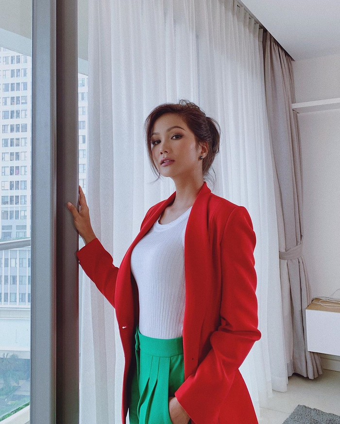 Hương Giang - Mai Phương Thúy - Lương Thùy Linh - Tiểu Vy đẹp hết phần thiên hạ đồng hành cùng Hoa hậu Việt Nam 2020 Ảnh 13