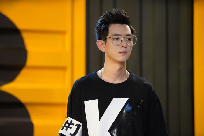 Văn Dĩ Phàm đảm nhận Grunt trong Thân ái nhiệt tình yêu thương