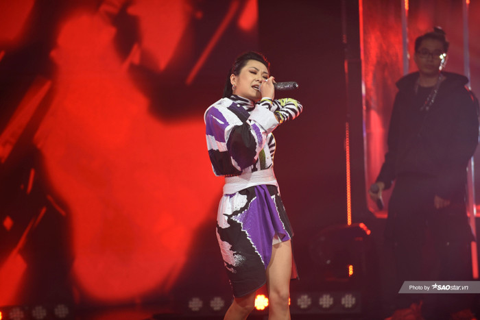 Màn trình diễn của Tumi trên sân khấu King Of Rap vừa qua trong tập 4 đã khiến giám khảo LK khen ngợi hết lời