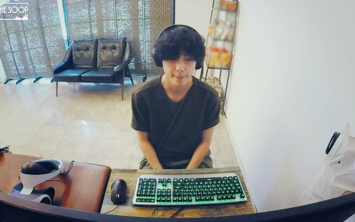 Hết chơi PUBG, V (BTS) lại tiếp tục cày thêm game mới Ảnh 2