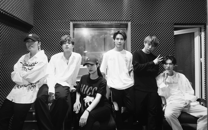 Trước thềm lâm bồn, 'bà bầu' Đông Nhi sẽ góp mặt vào dự án comeback của 'gà cưng' Uni5? Ảnh 2