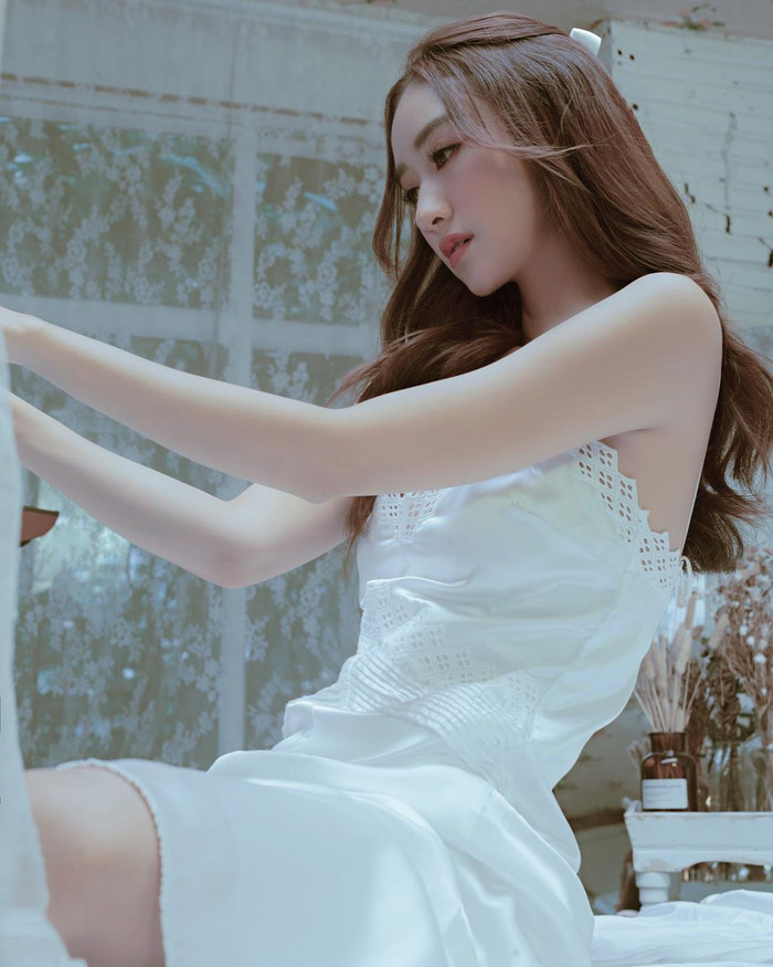 Tiểu Vy gây choáng với style hầm hố, Tường San khoe nhan sắc ngọc nữ đầy cuốn hút Ảnh 11