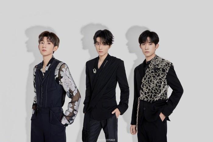 Ba thế hệ của TF Entertainment: TFBoys đứng ở vị trí trung tâm, đàn em phải nỗ lực để tỏa sáng như thế hệ đầu Ảnh 1