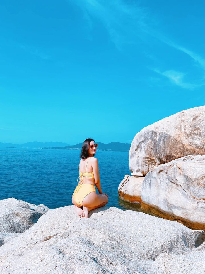 Hình ảnh mới của Lê Thúy lập tức nhận được sự quan tâm của người hâm mộ. Nhiều khán giả bất ngờ trước sự thay đổi ngoạn mục về vóc dáng của Top 3 Vietnam's Next Top Model 2011.