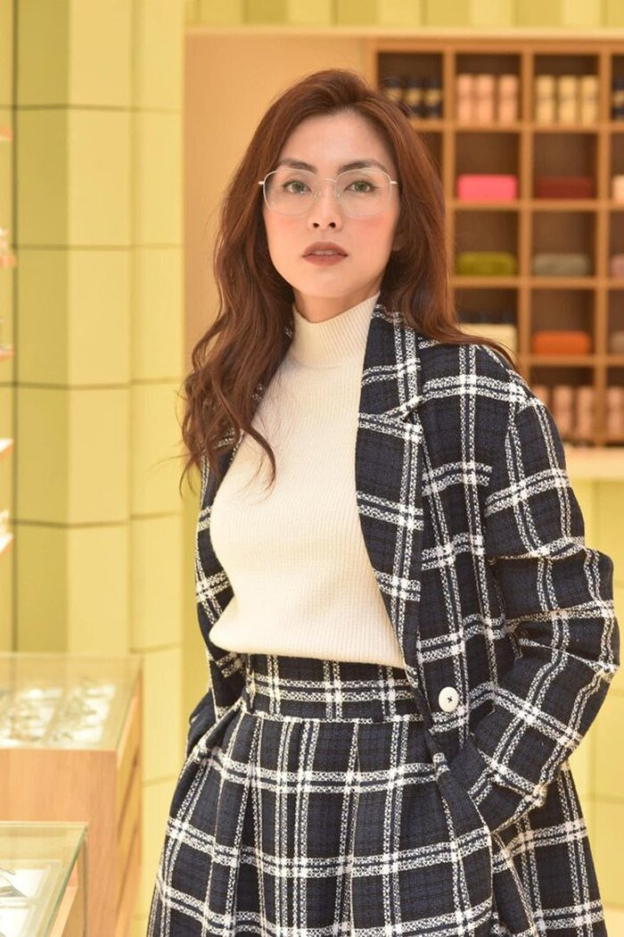 Sự thanh lịch, đơn giản nhưng sang trọng luôn là tâm điểm trong phong cách. 