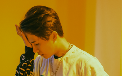 Câu nói 'Đã lâu quá rồi phải không' cùng hình ảnh mệt mỏi sắp gục ngã của Jack được fan share lia lịa Ảnh 2