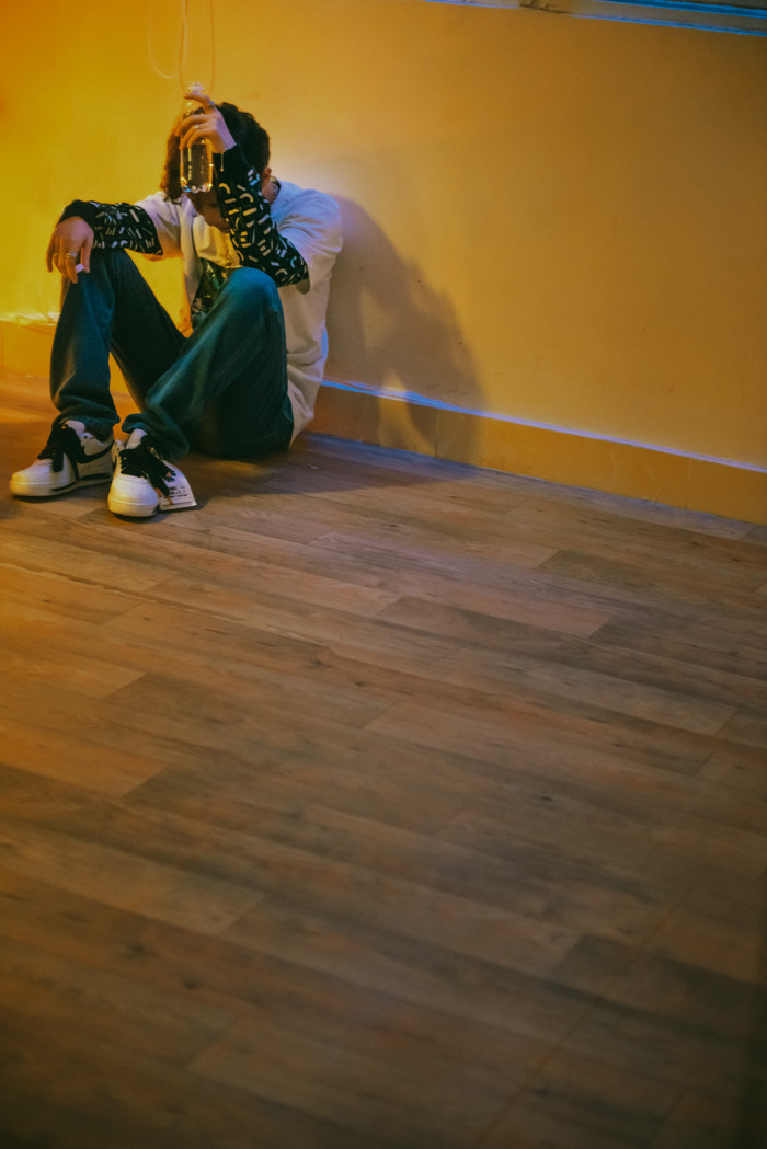 Câu nói 'Đã lâu quá rồi phải không' cùng hình ảnh mệt mỏi sắp gục ngã của Jack được fan share lia lịa Ảnh 4