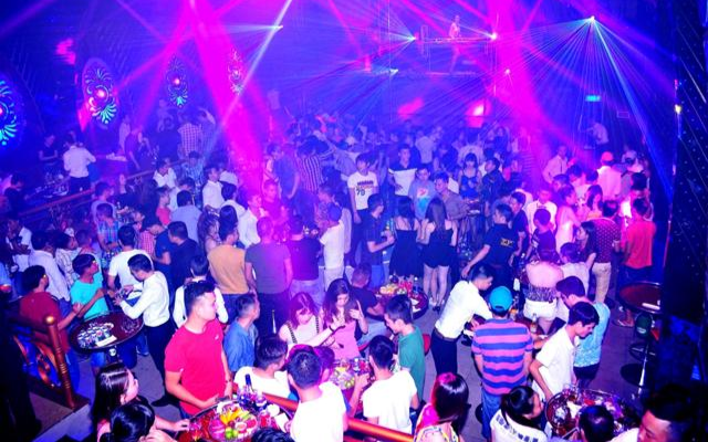 Thừa Thiên - Huế cho phép quán bar, karaoke,... mở cửa trở lại từ 0h ngày 3/9 Ảnh 2